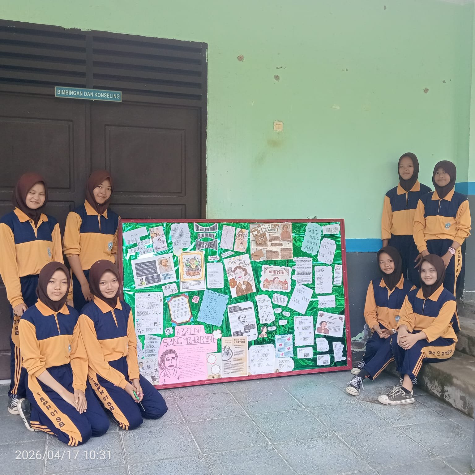 Mading of Spensasembar tema "HARI KARTINI"