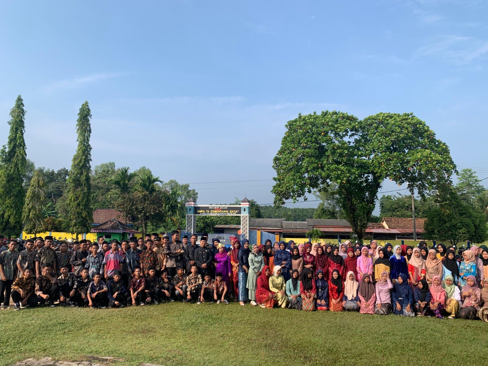 SMP Negeri 01 Semendawai Barat